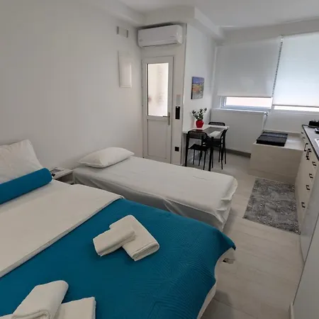 Christina's * Kalambaka